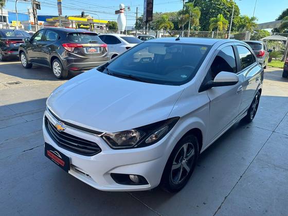 CHEVROLET ONIX 1.4 MPFI LTZ 8V FLEX 4P AUTOMÁTICO